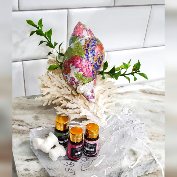 Spiral Snail Shell Ornament Aromatic Paisley Designโ๏ธ๐โ๏ธ - Picture 4 of 8